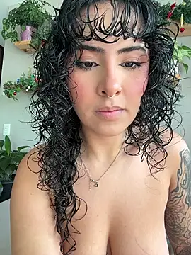 SugarTroubl33 online show from 12-19-25, 01:13