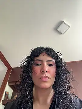 SugarTroubl33 online show from 07-18-26, 02:03