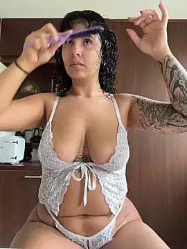 Snapshot of SugarTroubl33 chatting on 03-30-26, 01:34 SugarTroubl33 online show from 03-30-26, 01:34