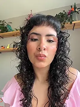 Snapshot of SugarTroubl33 chatting on 02-17-26, 01:41 SugarTroubl33 online show from 02-17-26, 01:41