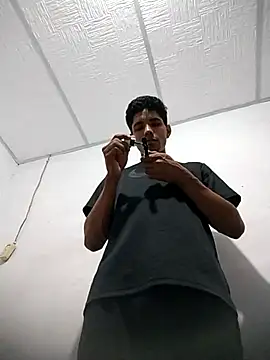 Alex Sweeting online show from 11-25-25, 06:14