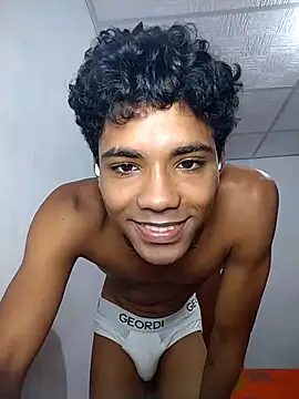 Snapshot of Alex_Sweeting chatting on 02-19-26, 04:59 Alex Sweeting online show from 02-19-26, 04:59