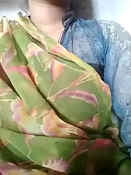 Snapshot of nikita_hot83 chatting on 10-27-25, 05:08 nikita hot83 online show from 10-27-25, 05:08