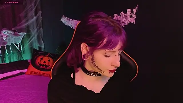 karkadeshk online show from 10-31-25, 03:19