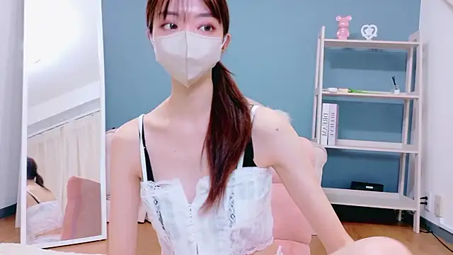 Sana-jpn online show from 12-20-25, 04:04