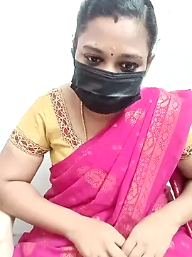 Snapshot of Mandhra28 chatting on 10-27-25, 07:53 Mandhra28 online show from 10-27-25, 07:53