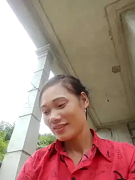 Snapshot of doggy-00 chatting on 10-27-25, 07:31 doggy-00 online show from 10-27-25, 07:31