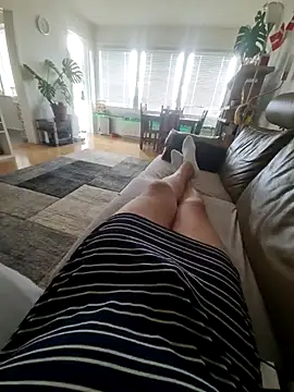 Snapshot of hungrykiten chatting on 10-27-25, 09:10 hungrykiten online show from 10-27-25, 09:10