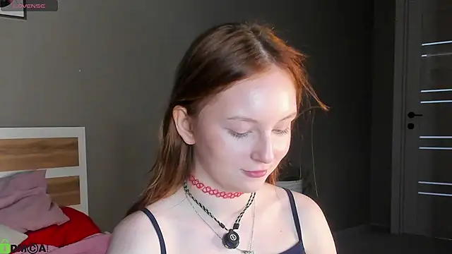 Snapshot of AngelWisee chatting on 05-26-26, 03:04 AngelWisee online show from 05-26-26, 03:04