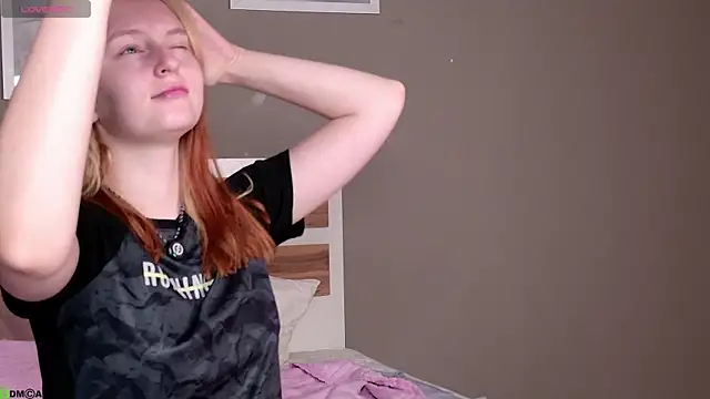 Snapshot of AngelWisee chatting on 07-21-26, 03:09 AngelWisee online show from 07-21-26, 03:09