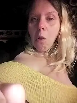 Lana-murr online show from 12-17-25, 10:15