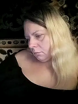 Lana-murr online show from 12-21-25, 08:16