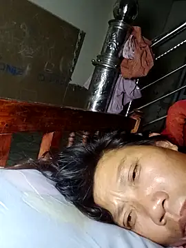 bella-la online show from 12-17-25, 06:57