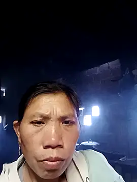 bella-la online show from 12-15-25, 01:11