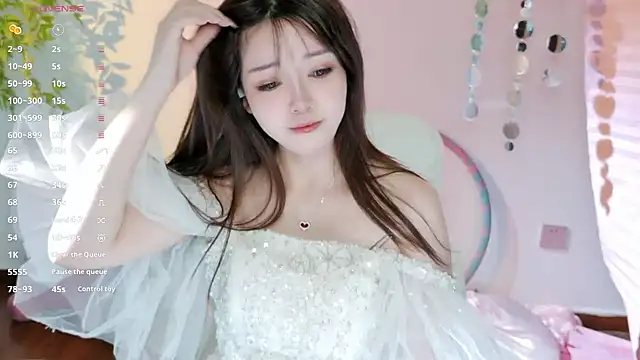 Snapshot of Yiluo95 chatting on 05-13-26, 01:18 Yiluo95 online show from 05-13-26, 01:18