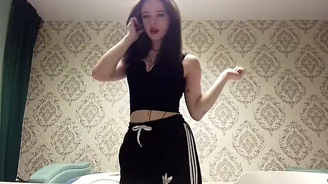 Snapshot of Dangoo910 chatting on 10-28-25, 04:06 Dangoo910 online show from 10-28-25, 04:06