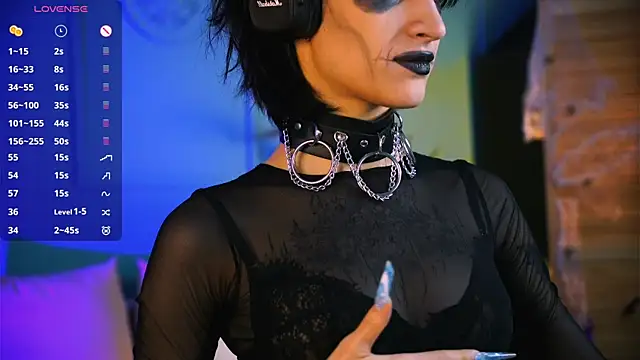 Snapshot of Leta_Vian chatting on 10-31-25, 09:43 Leta Vian online show from 10-31-25, 09:43