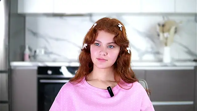 YettaCalabria online show from 11-18-25, 12:41