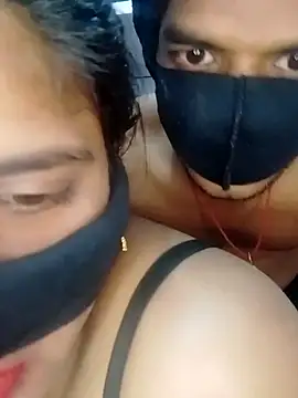 hot couple 000 online show from 12-05-25, 01:43