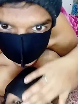 hot couple 000 online show from 12-21-25, 08:05