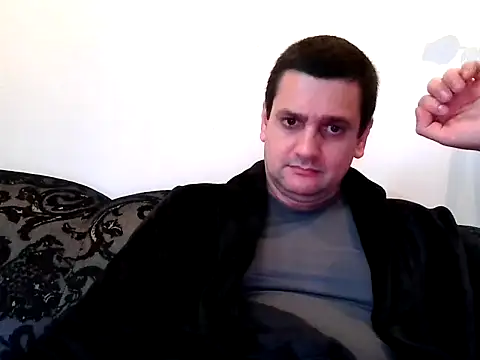 Snapshot of Alex-Naturista chatting on 05-25-26, 02:05 Alex-Naturista online show from 05-25-26, 02:05