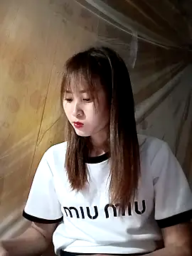 Em xinh01 online show from 03-25-26, 01:10