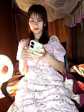 Em xinh01 online show from 12-20-25, 01:19