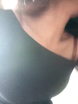 Linh sexy98 online show from 04-03-26, 09:27