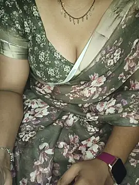 shreyareddy99 online show from 11-03-25, 05:05