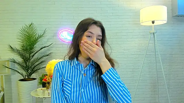 Snapshot of DennyBlixt chatting on 10-29-25, 10:58 DennyBlixt online show from 10-29-25, 10:58