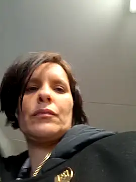 Piediniecollant online show from 03-12-26, 11:03