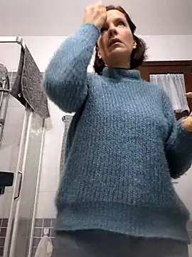 Snapshot of Piediniecollant chatting on 01-13-26, 05:55 Piediniecollant online show from 01-13-26, 05:55