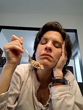 Snapshot of Piediniecollant chatting on 01-08-26, 08:09 Piediniecollant online show from 01-08-26, 08:09