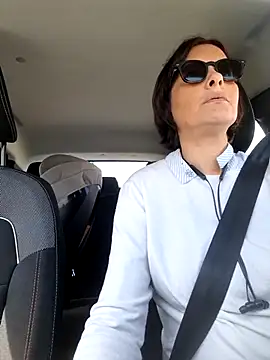 Piediniecollant online show from 04-15-26, 09:59