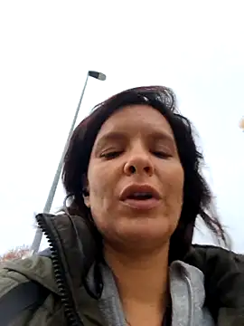 Snapshot of Piediniecollant chatting on 11-15-25, 07:01 Piediniecollant online show from 11-15-25, 07:01