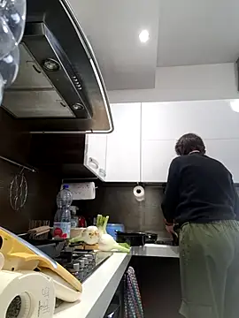 Piediniecollant online show from 03-02-26, 11:17