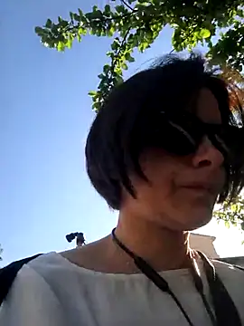 Piediniecollant online show from 04-19-26, 06:36