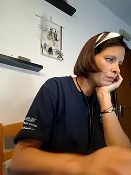 Piediniecollant online show from 07-24-26, 07:26