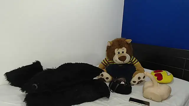 EmmilyConnor online show from 05-01-26, 08:25