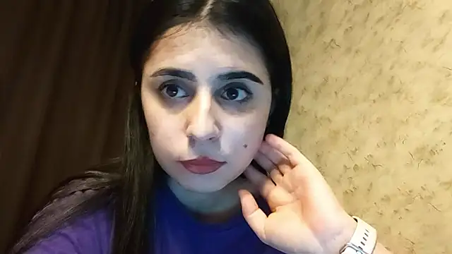 Snapshot of Lina_rix chatting on 10-29-25, 01:32 Lina rix online show from 10-29-25, 01:32