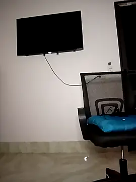 LuckyHine online show from 11-01-25, 06:30