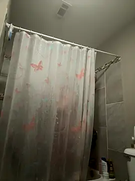 SilverSeductress online show from 12-17-25, 02:05