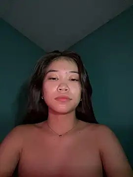 Snapshot of lovely_amarah19 chatting on 10-31-25, 09:28 lovely amarah19 online show from 10-31-25, 09:28