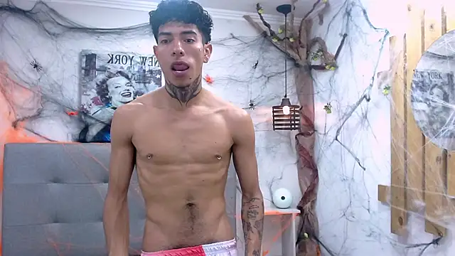 Snapshot of mike_mhoran chatting on 10-29-25, 12:15 mike mhoran online show from 10-29-25, 12:15