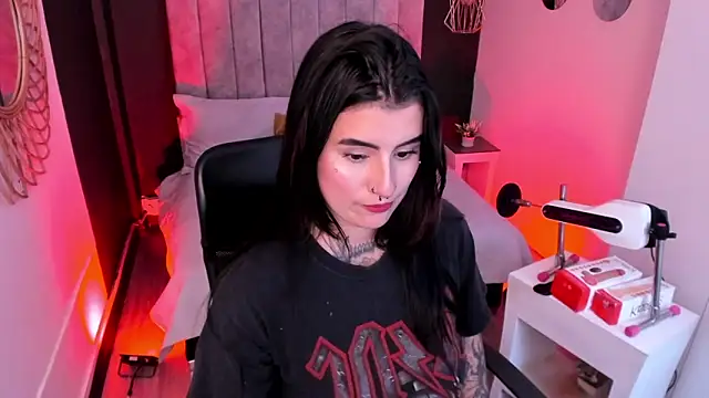 mia jagger online show from 03-07-26, 08:58