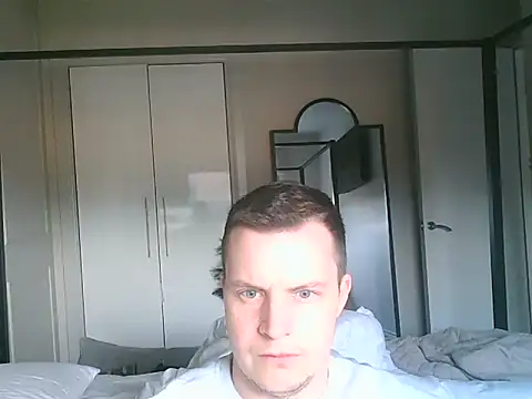 Snapshot of scotsman202513 chatting on 10-28-25, 08:57 scotsman202513 online show from 10-28-25, 08:57