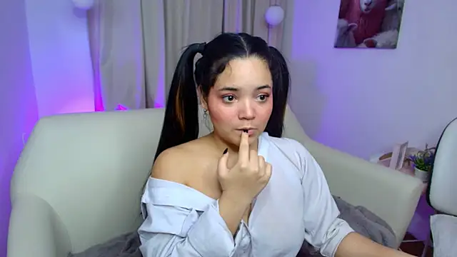 elli snow1 online show from 11-11-25, 03:01