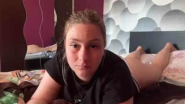 Snapshot of EngelHelene chatting on 07-04-26, 09:37 EngelHelene online show from 07-04-26, 09:37