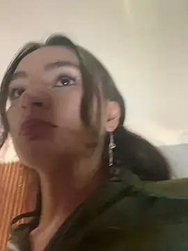 Noa N Luxy online show from 11-06-25, 04:27