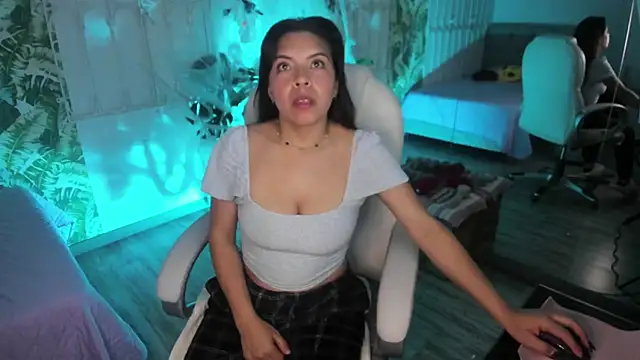 funny milf26 online show from 10-28-25, 05:29